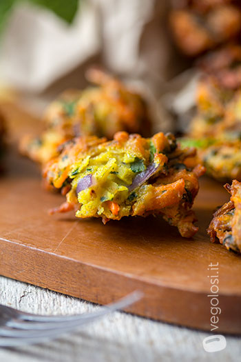 Pakora Di Verdure Con Crema Al Curry Frittelle Indiane Vegolosi It