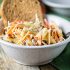 Coleslaw vegan alle carote, mele e uvetta