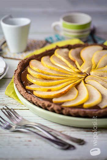 Crostata vegan pere e cioccolato